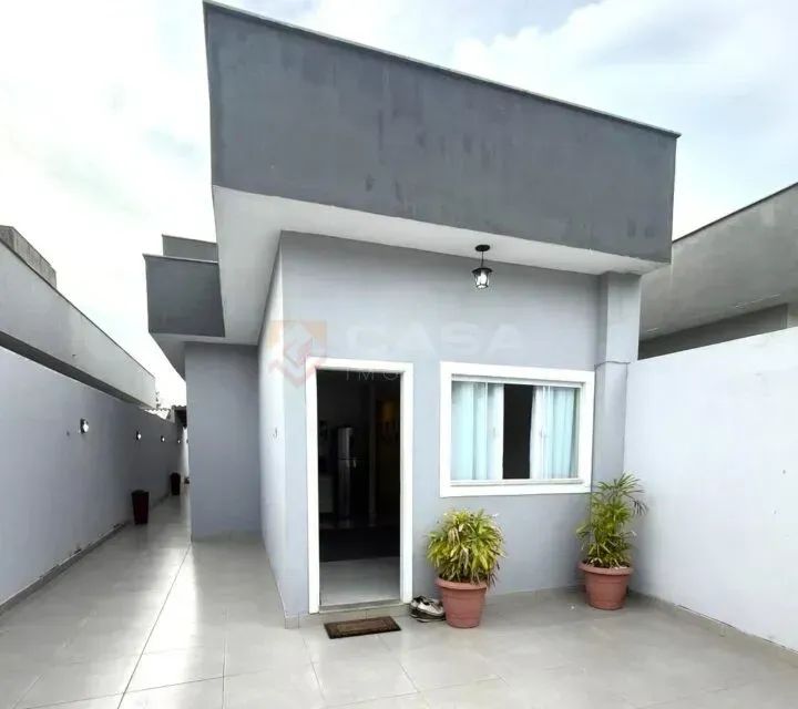 Casa linear com 2 quartos, 1 suíte, 2 vagas  Excelente Casa linear 2 quartos c/suíte e - Foto 3