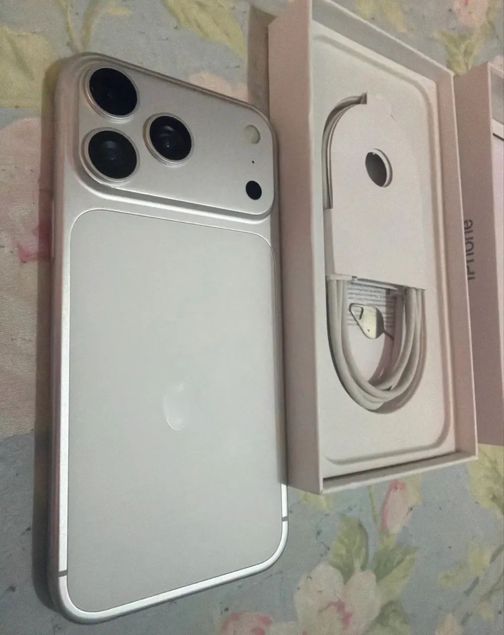 IPHONE 17 PRO SILVER- 2 MESES DE USO - Foto 3