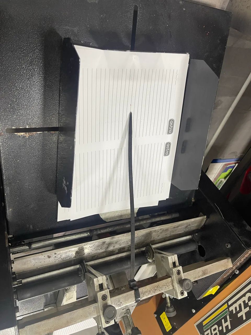 Micro Serrilhadeira engograf 40 boca  - Foto 5