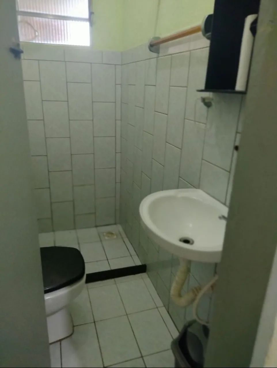 Aluga casa com móveis em nova carapina 2 ....por favor leia o anúncio. - Foto 4