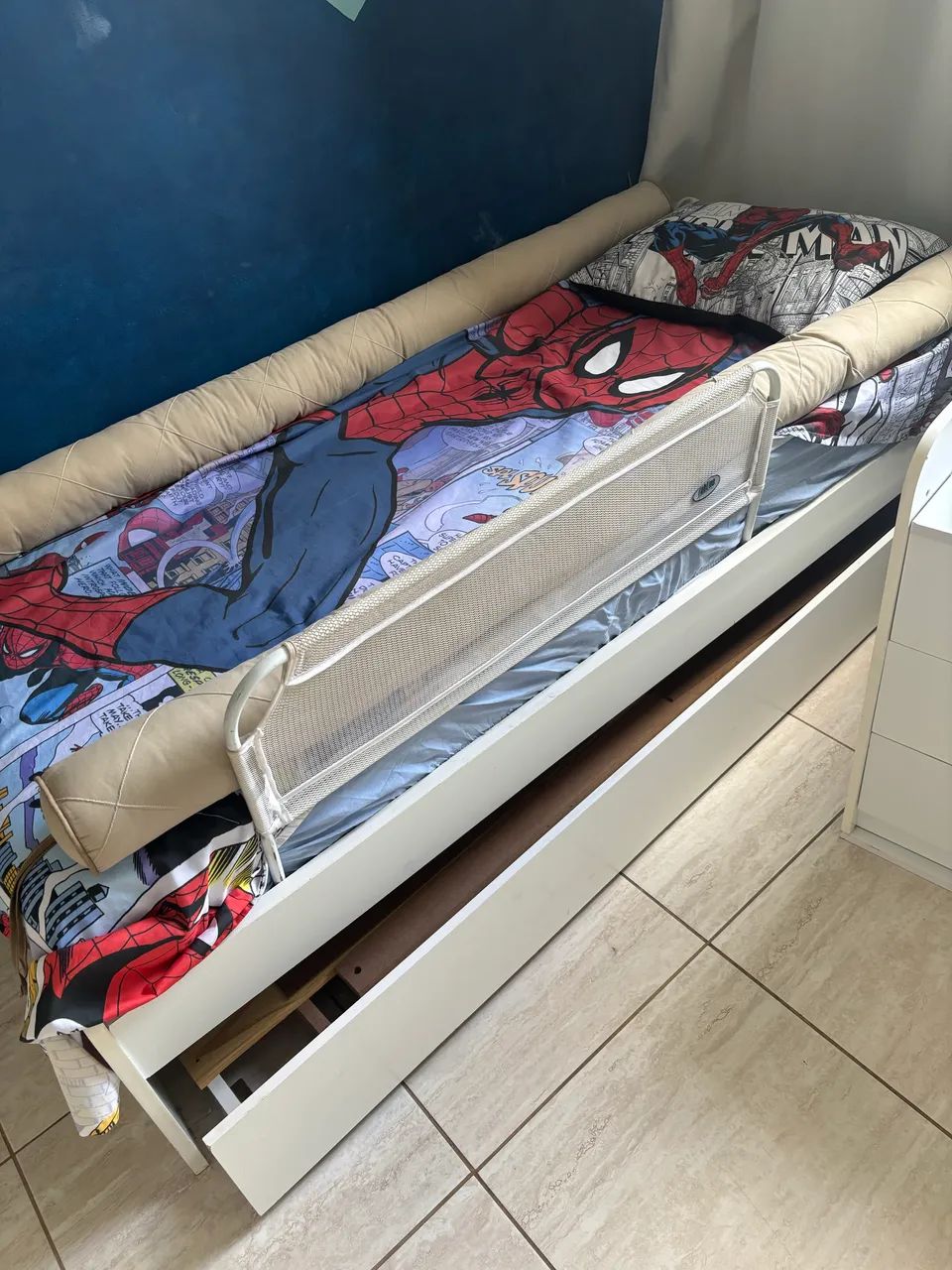 Cama de solteiro com cama auxiliar e gaveteiro - Foto 2
