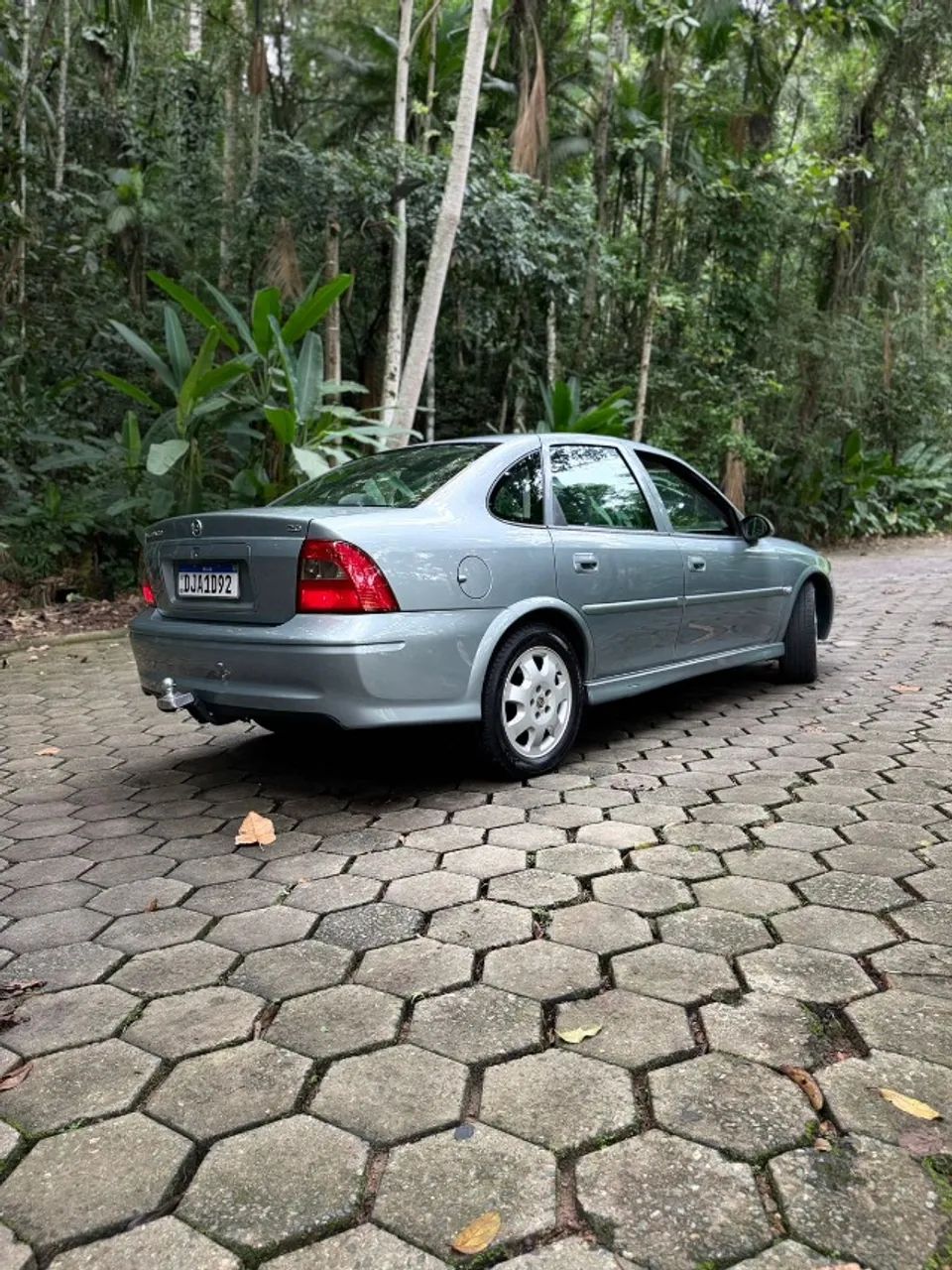 Chevrolet Vectra CD 2.2 16V / 2.0 16V Mec./aut. 2003
