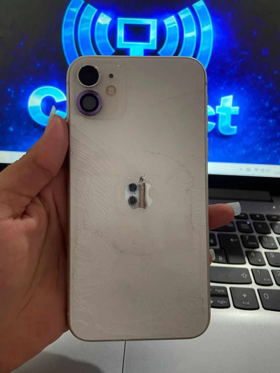 iPhone 11 - Branco - Foto 2