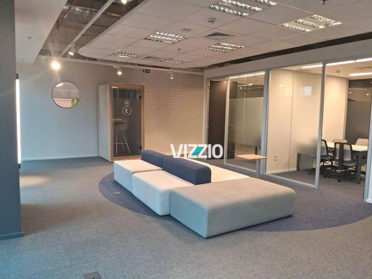 Excelente oportunidade mobiliada para locação em edifício triplo AAA, com 2.098,68m² - Bro - Foto 5