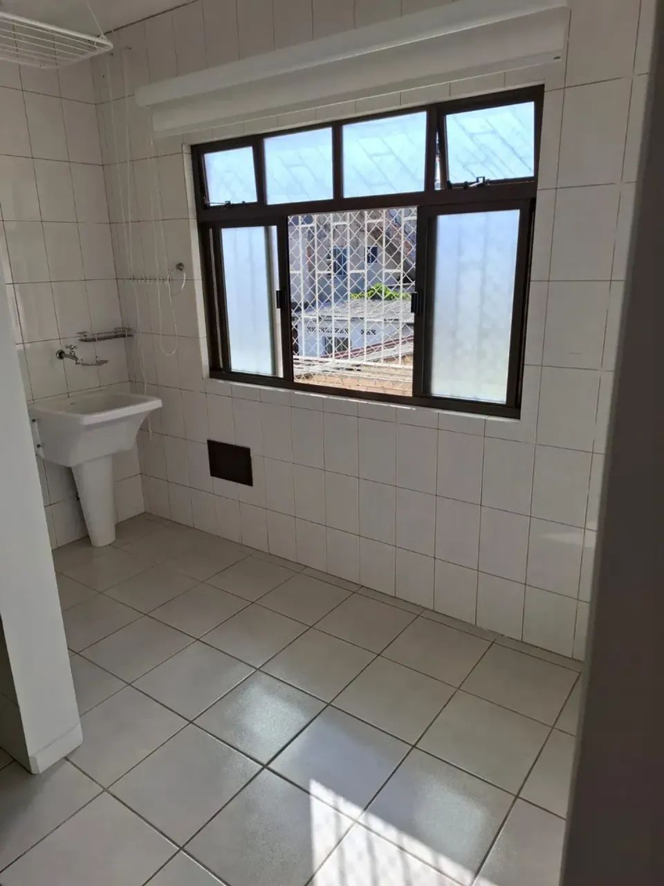 Apartamento para aluguel com 75 metros quadrados com 2 quartos - Foto 4