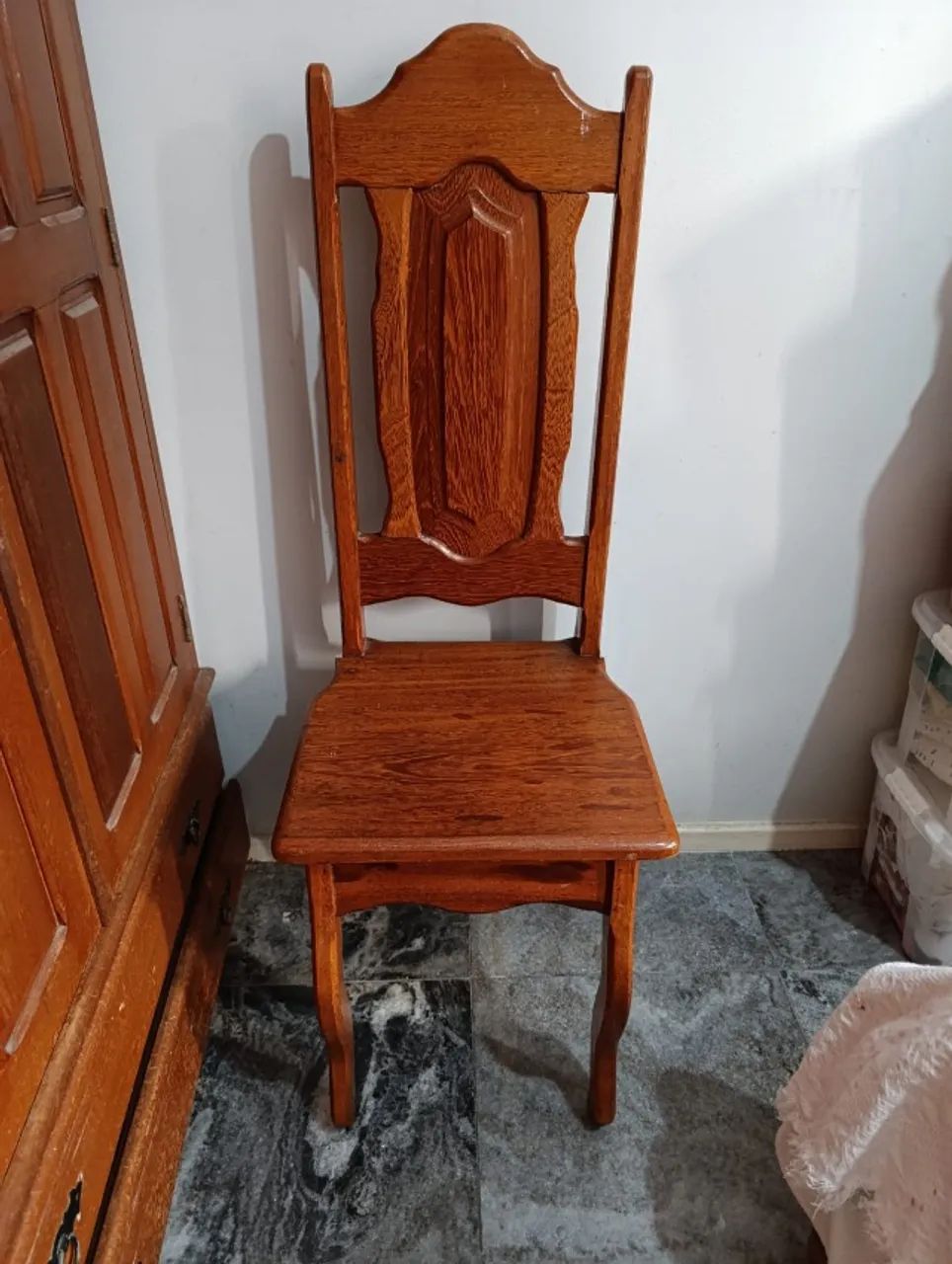 vendo cadeira de madeira - Foto 2