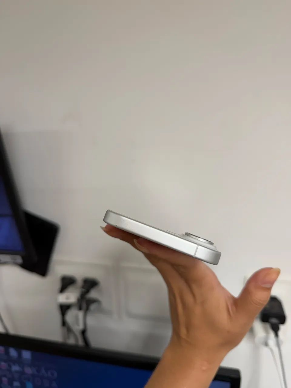 iPhone 16 92% bateria  - Foto 5