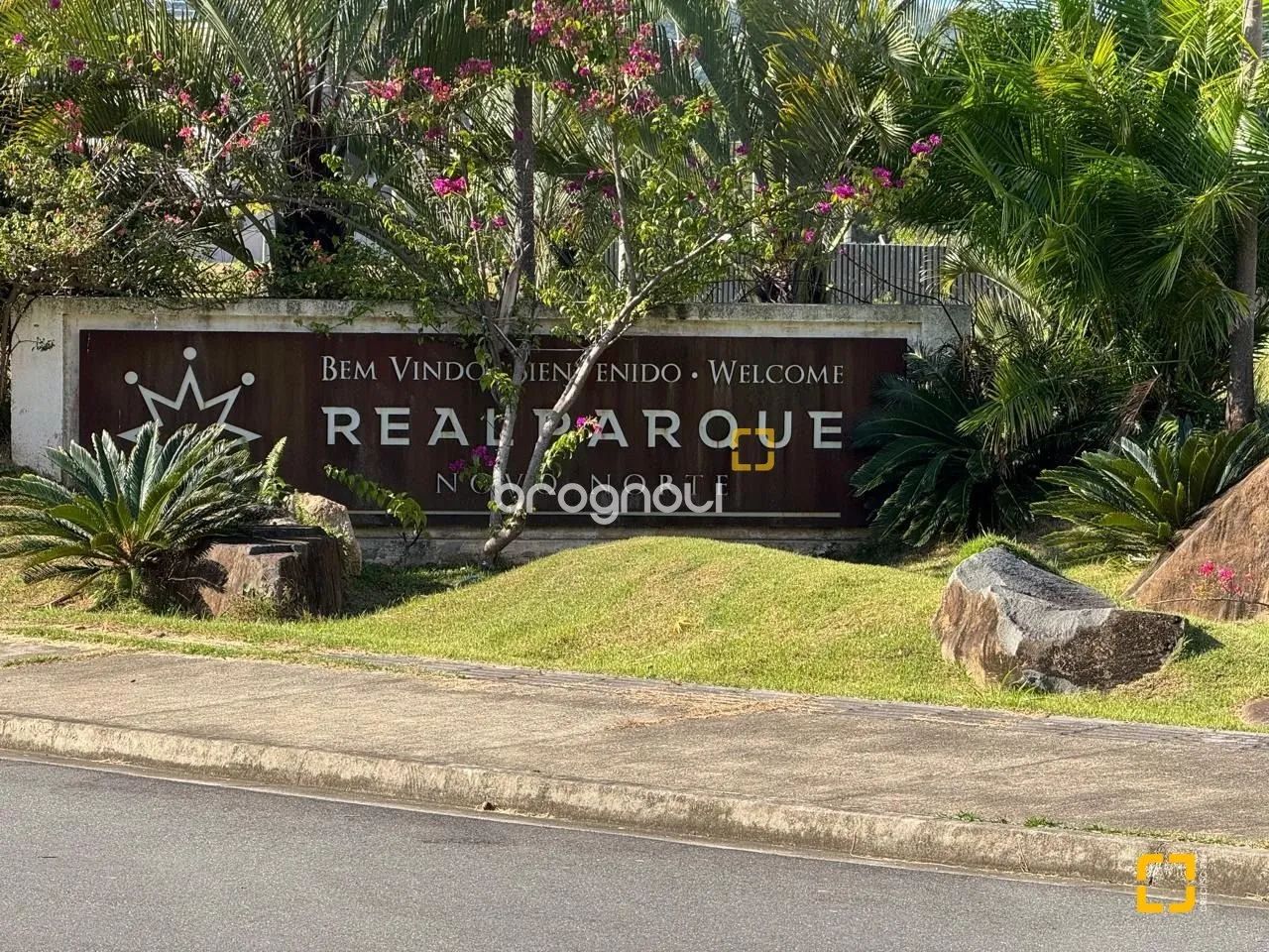 Terreno a venda no Loteamento Real Parque, norte da ilha de Florianópolis-SC