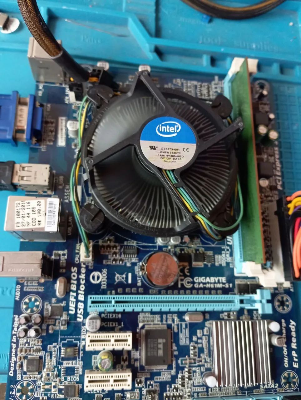 Placa Mãe Gigabyte H61M-S1 Core i5 2310 C/Espelho - Foto 4
