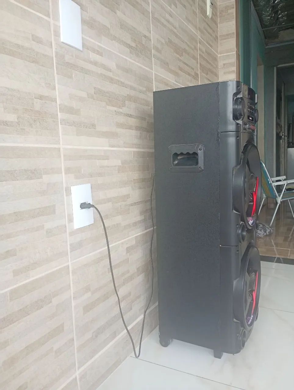 Caixa de som 1300w