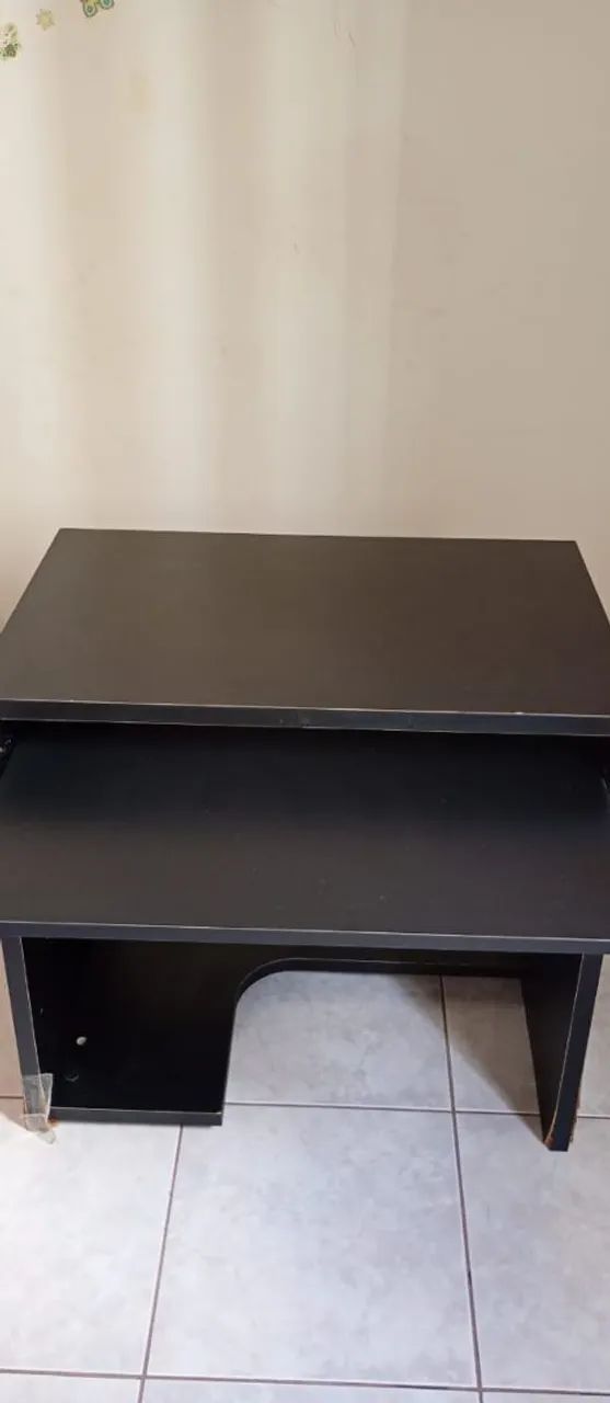 Mesa para Computador Conservada!!