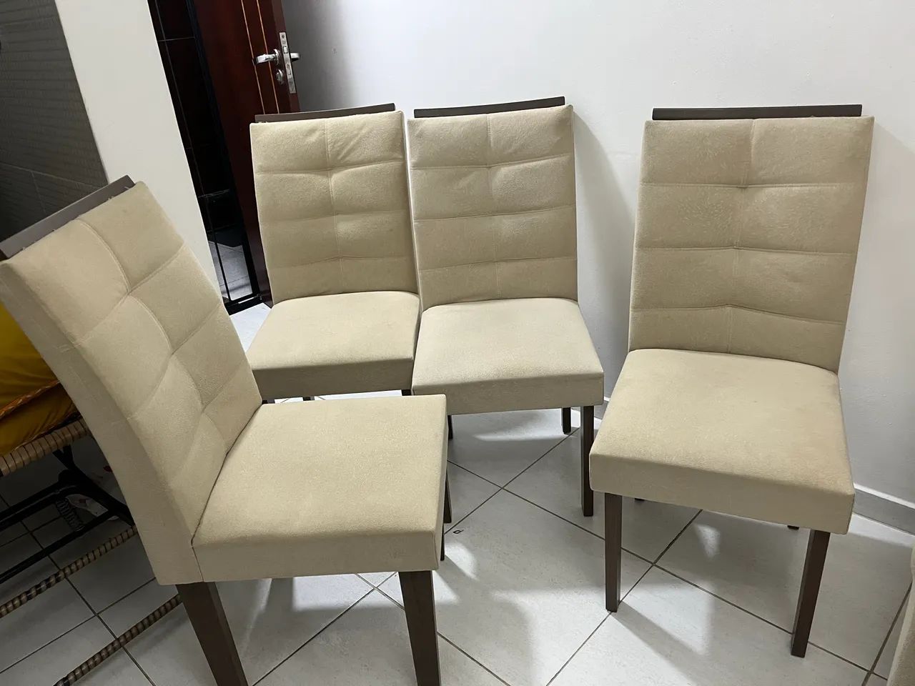 Cadeiras de jantar estofadas 472806498743111681