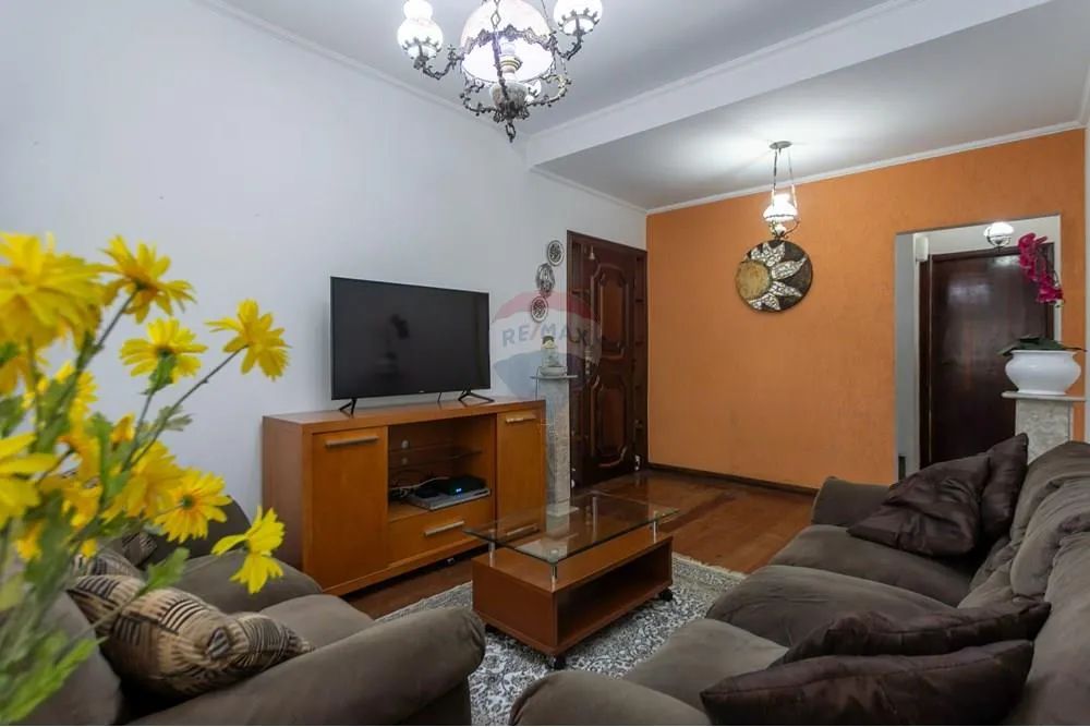 Casa Espetacular: 4 Quartos, Terraço e Churrasqueira - Foto 3