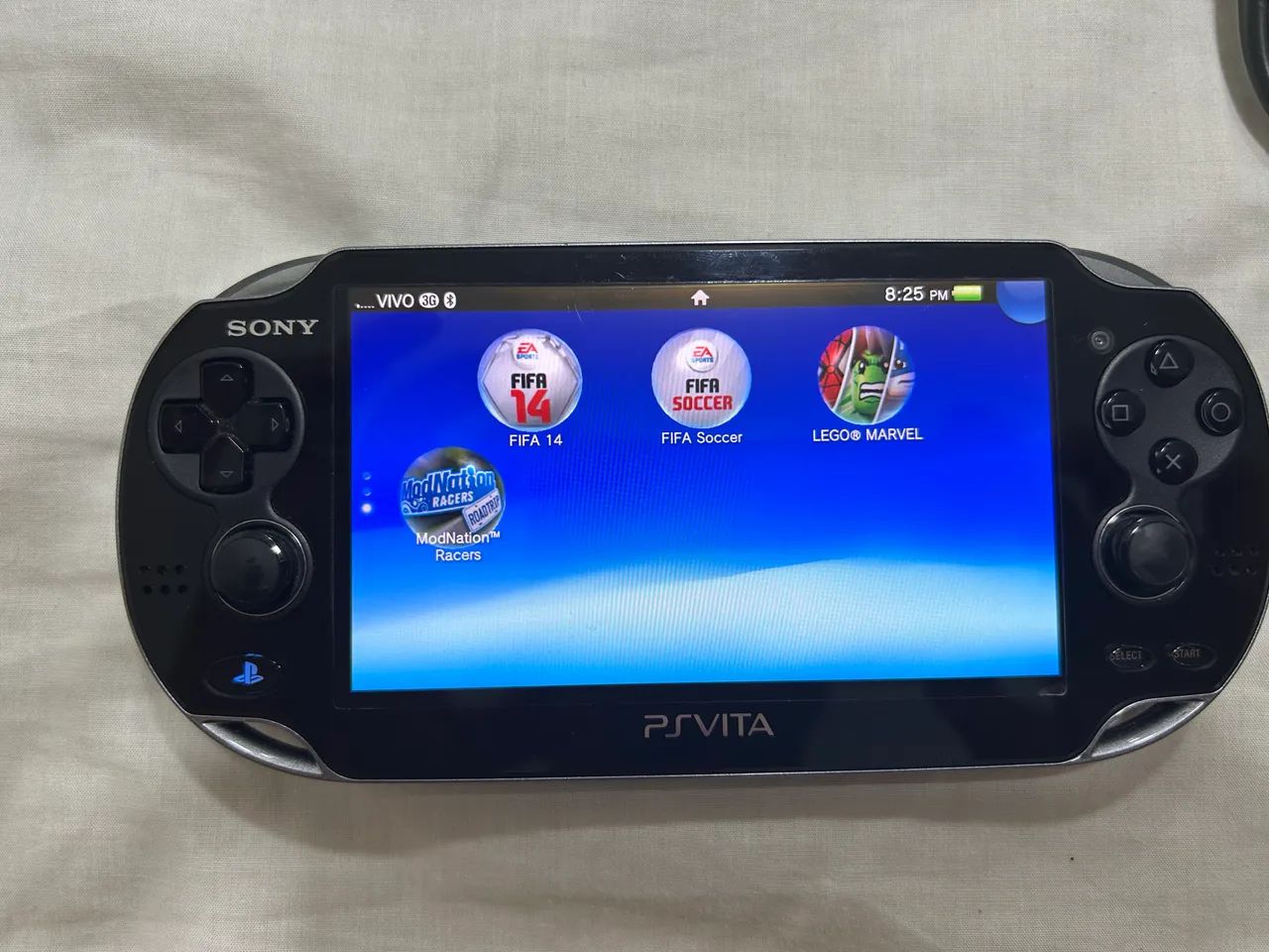 Ps Vita Console Sony Playstation Completo Impecável Cib Preto - Foto 3