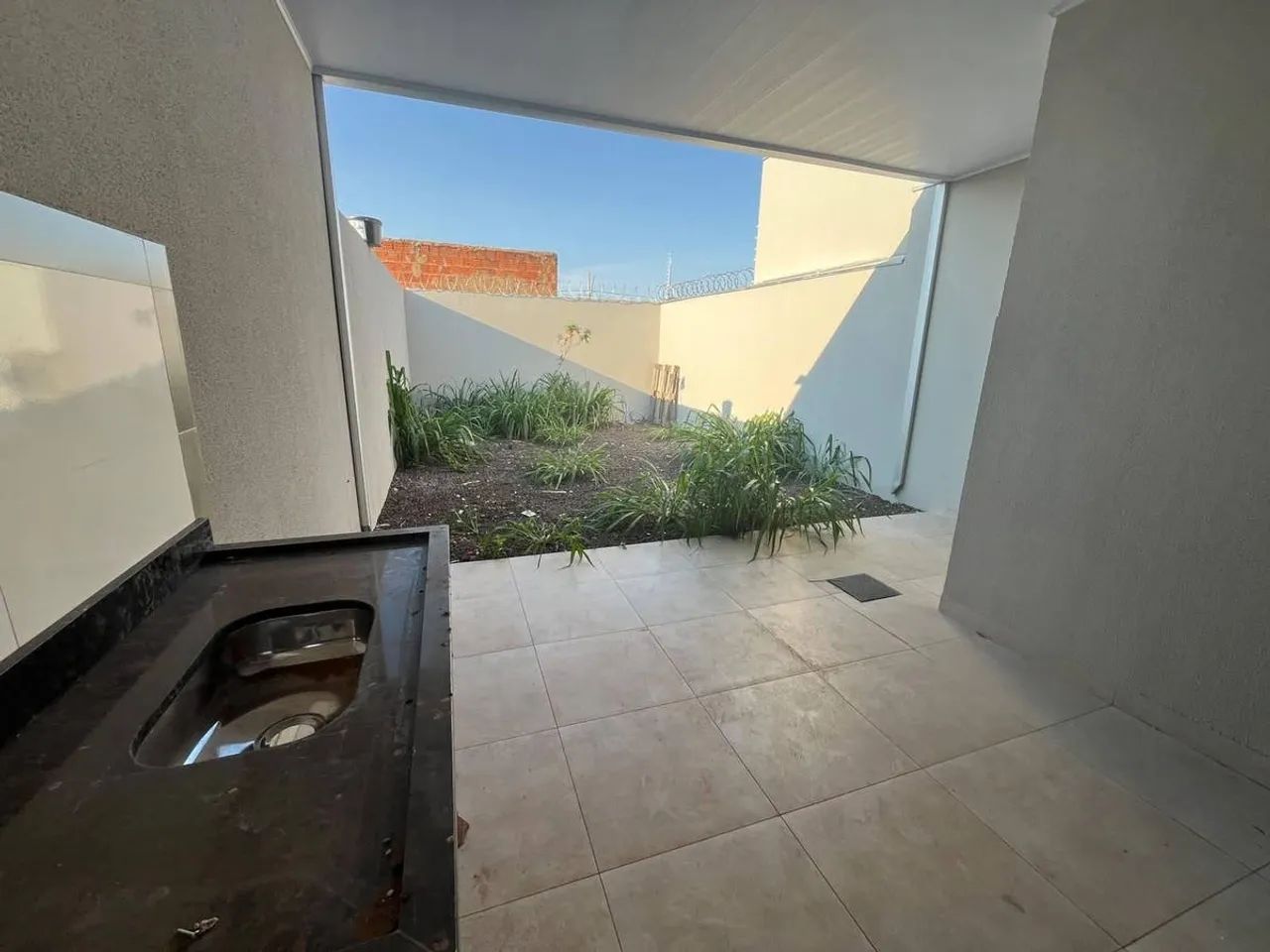 casa com 2 quartos sendo 1 suíte com bônus moradia - Foto 4