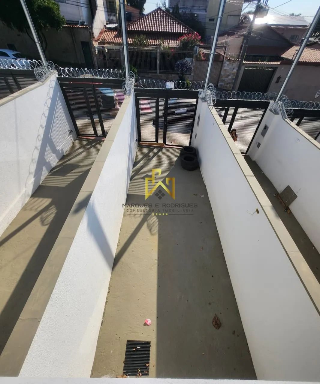 Excelente Casa geminada duplex no Floramar - Foto 2