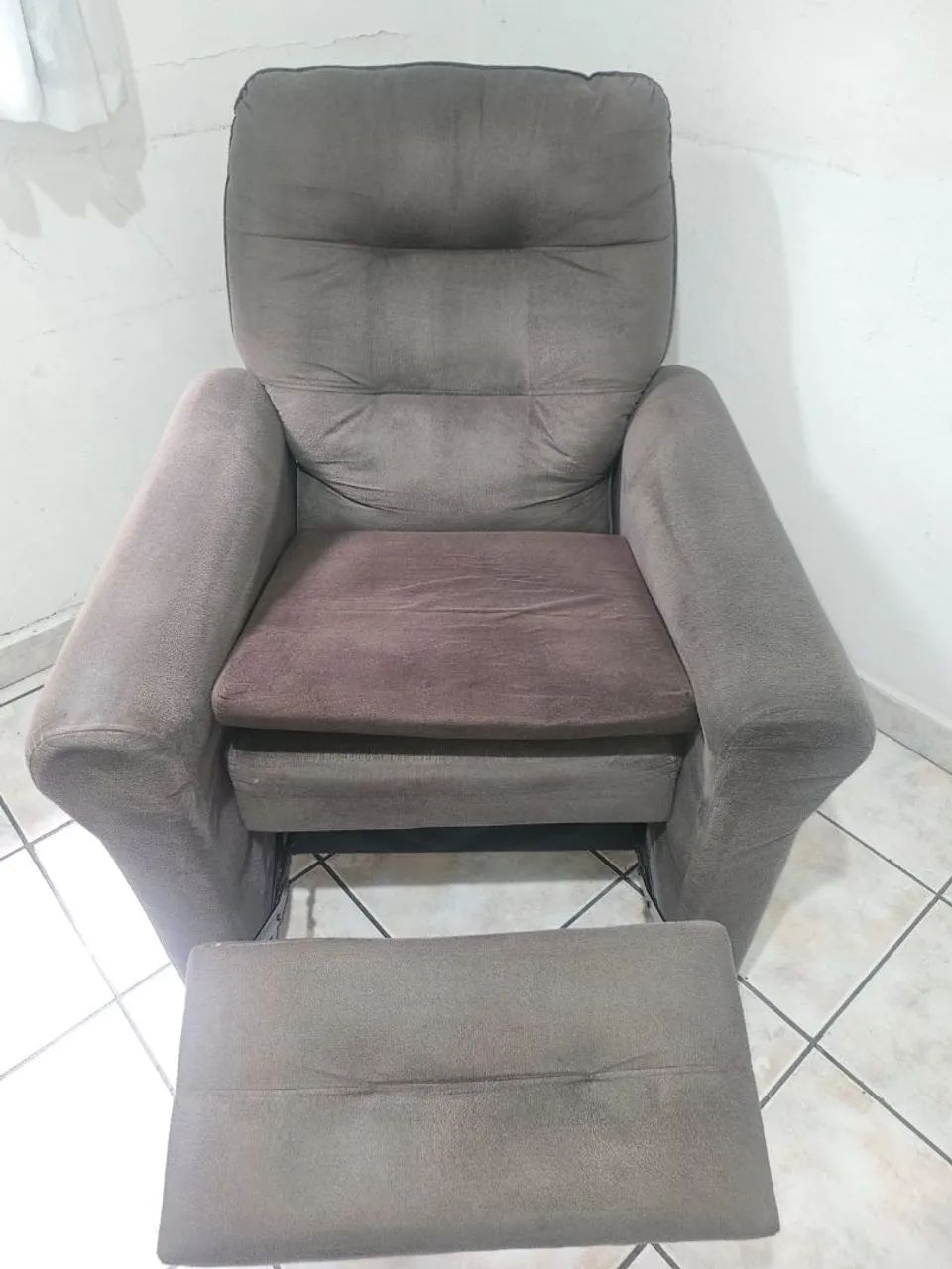 Poltrona reclinavel, 3 posições, usada  - Foto 2
