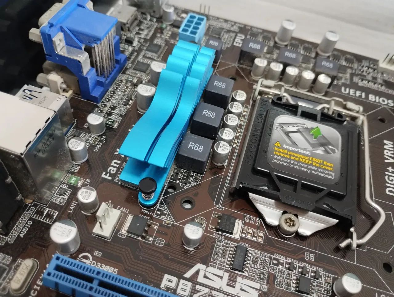 Placa mãe Asus P8Z77-M para Intel LGA 1155 - Foto 3