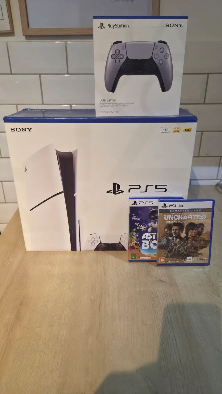 Playstation 5 slim 1tb mídia fisica + 1 controle lacrado + jogo astrobot e uncharted 