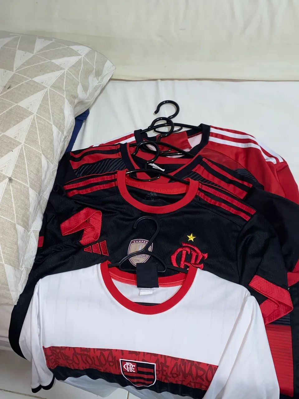 Vendendo camisas do Flamengo