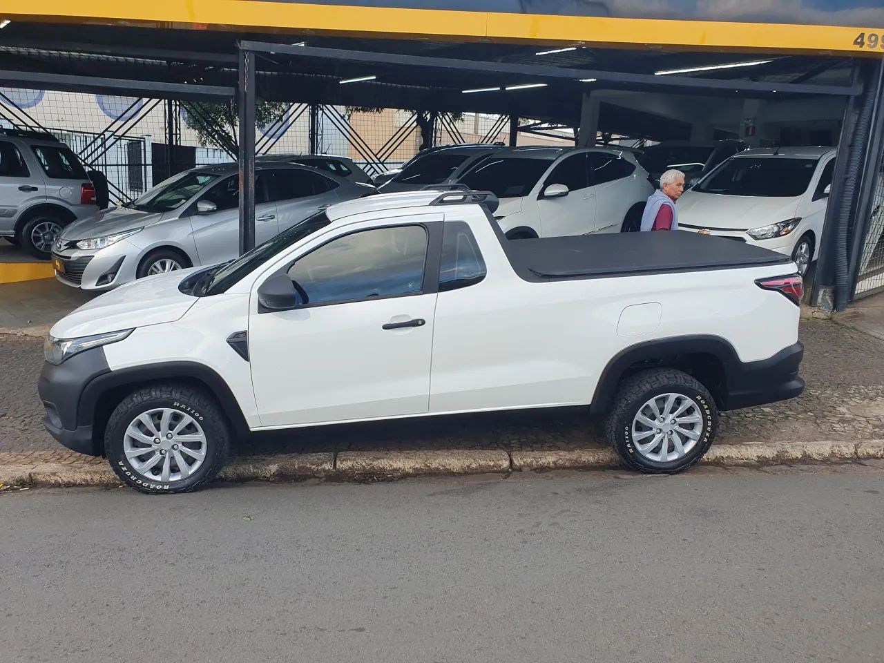 Fiat Strada 1.4 MPI Fire Flex 8V CS 2023 - Foto 2