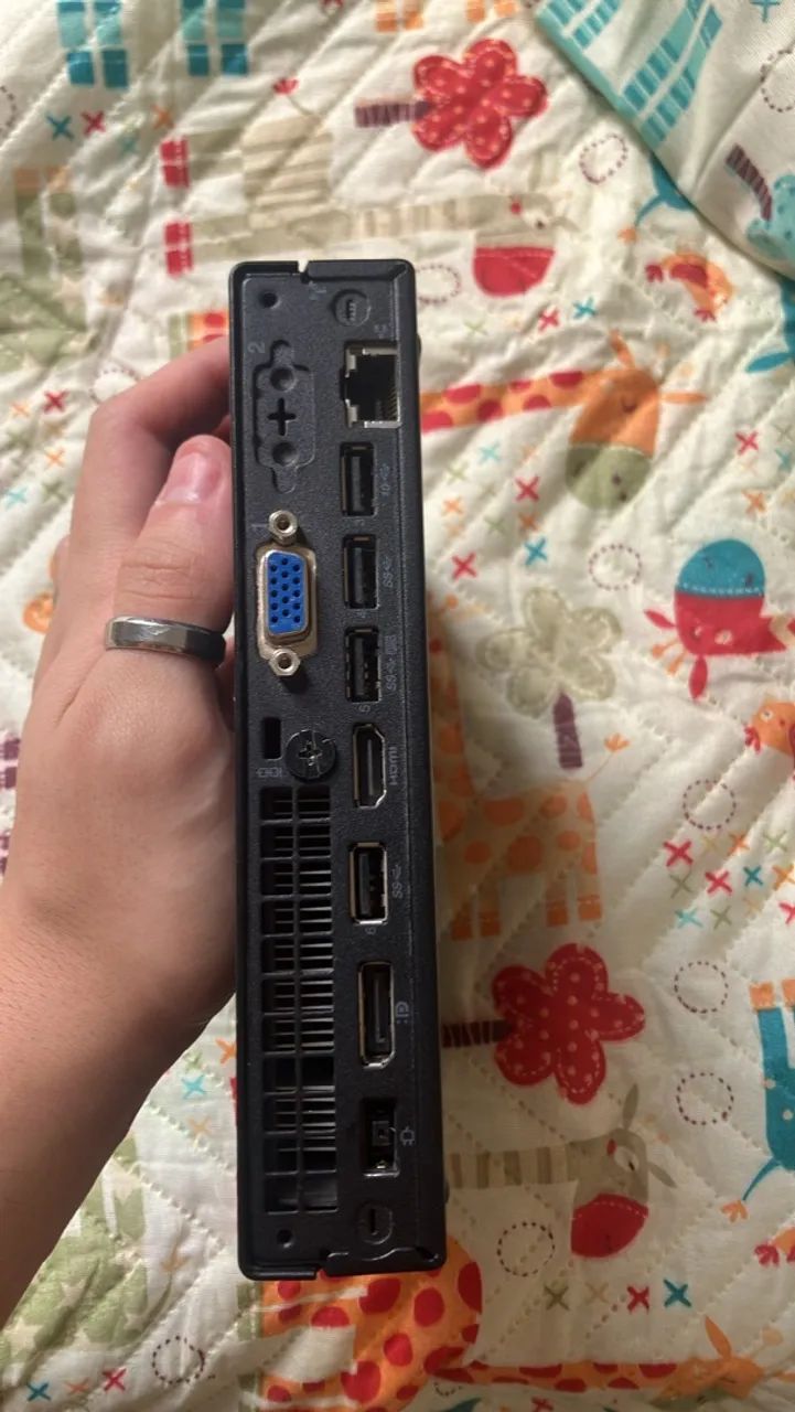 Lenovo Thinkcentre M70q