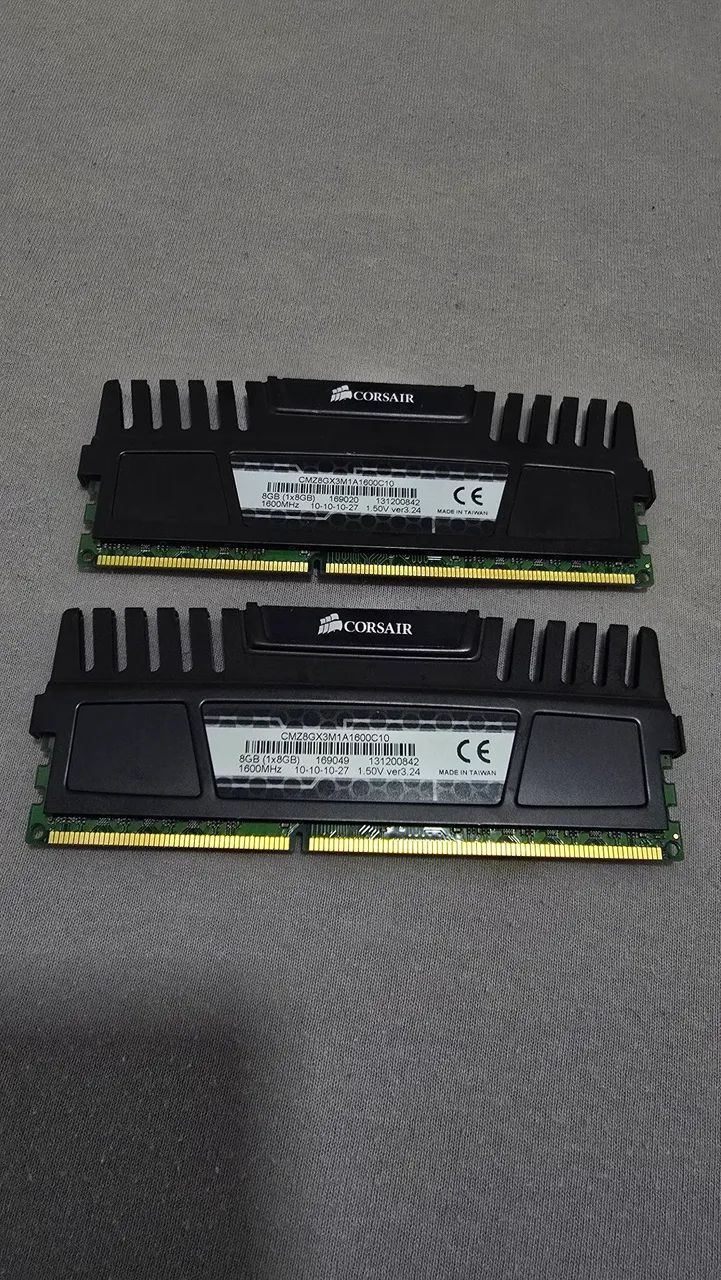 Par memórias Corsair Vengeance 16GB 2x8GB 1600MHz DDR3 - Foto 2