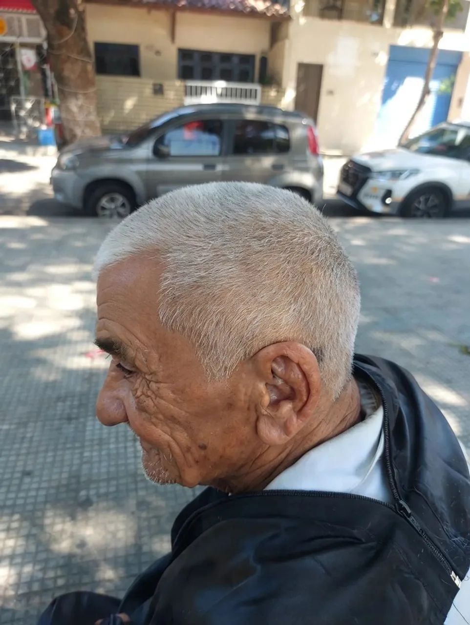 CORTE DE CABELO GRATUITO - Foto 5