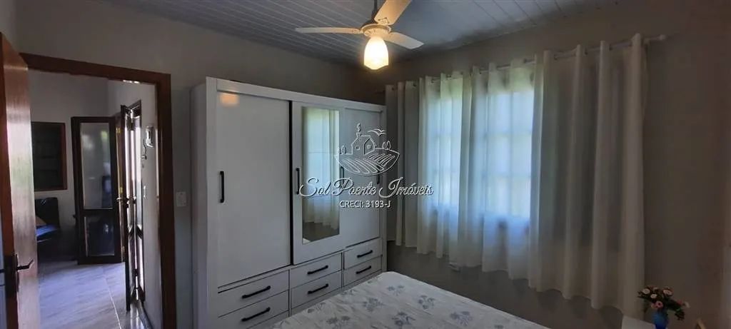 Mini chácara com casa nova de 2 dormitórios - Foto 4