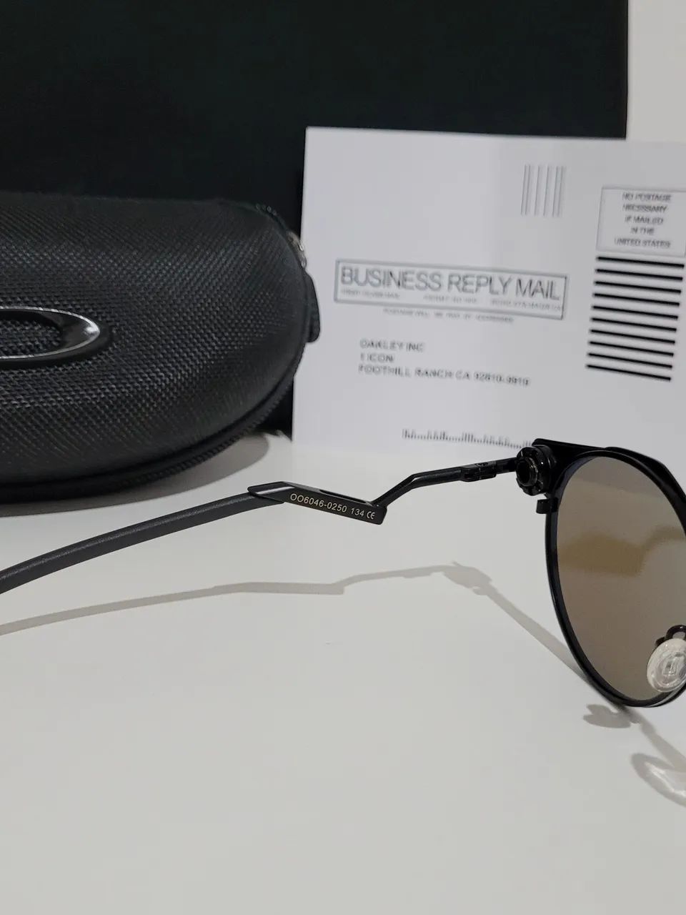 Oculos de sol oakley deadbolt lente prizm  - Foto 3