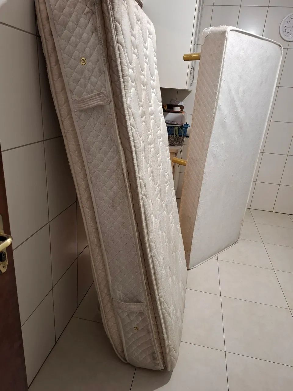BAIXOU! - Cama com COLCHÃO DE MOLAS,  antiácaro R$180,00 - Foto 5