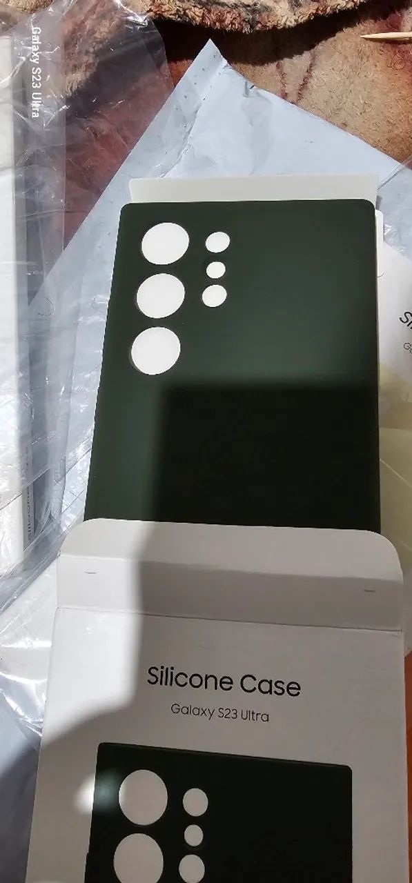 Capa s23 ultra Silicone Novas na caixa. - Foto 5