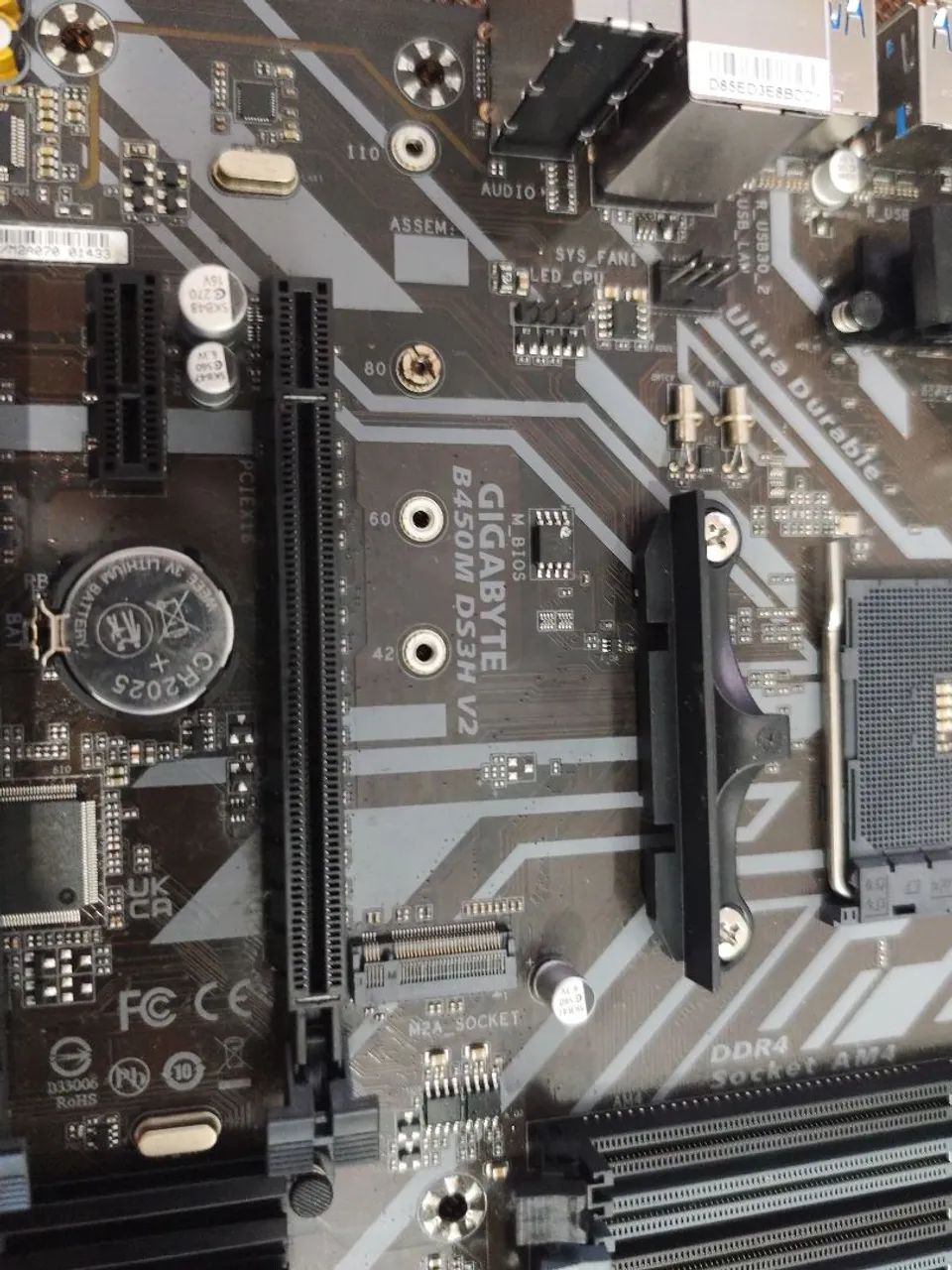 Placa mãe gigabyte b450m DS3H V2 - Foto 3