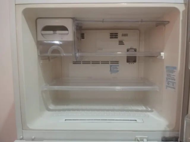 Geladeira Eletrolux DF50 com defeito  - Foto 5