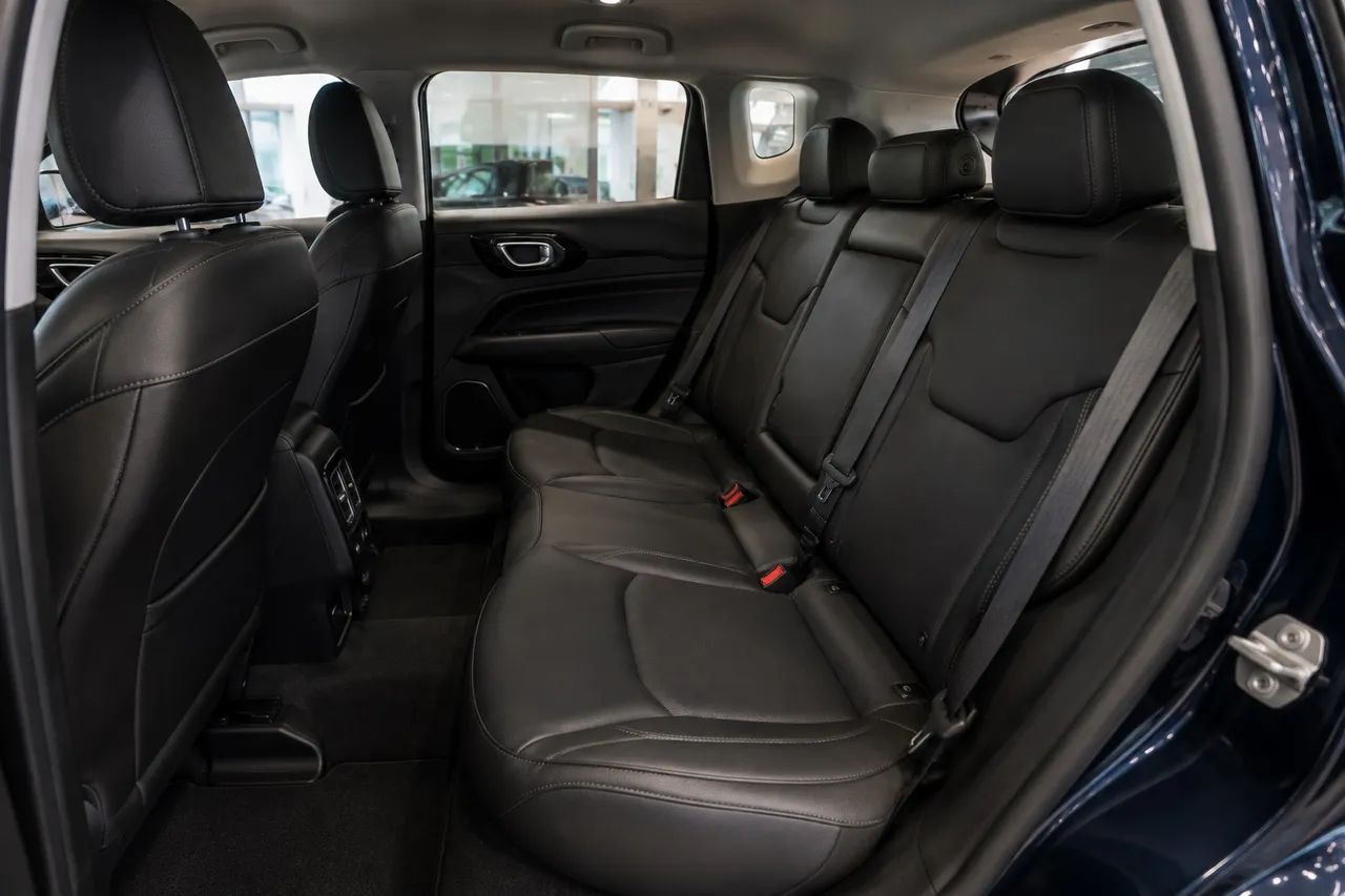 Jeep Compass Long. T270 1.3 TB 4X2 Flex AUT 2026 - Foto 3