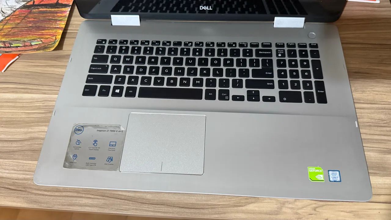 Vendo Notebook Dell Inspiron 17 2 in 1 - Foto 5