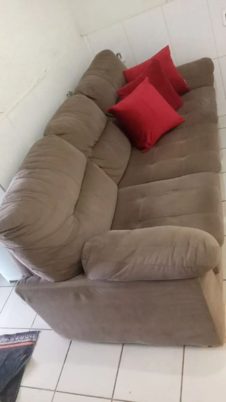 Vende-se jogo de sofá de dois e três lugares. - Foto 3