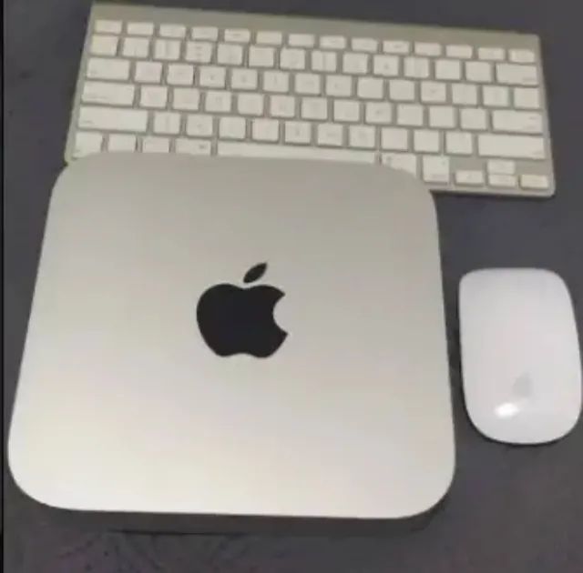  Mac Mini Core i7 (O Clássico Expansível) + Teclado e Mouse Apple Originais