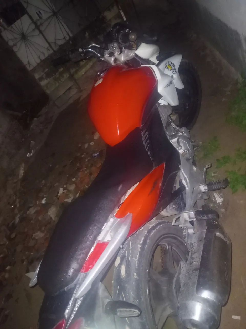 Para vender rápido cb300 vermelh - Foto 4