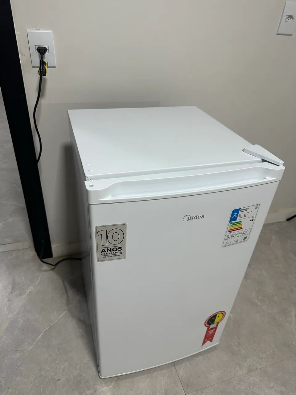 Frigobar branco 124L 110v