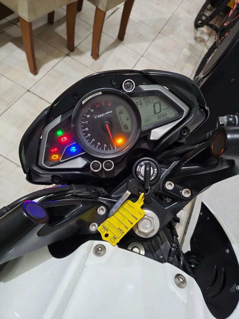 Bajaj Dominar 160 2025 - Foto 4