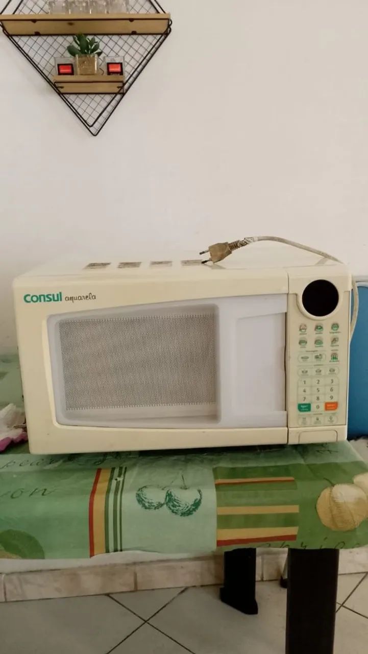 VENDE-SE MICRO-ONDAS 