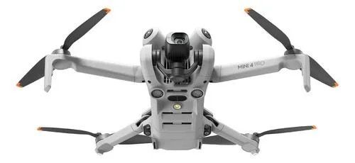 Mini drone DJI Mini 4 Pro Fly More Combo com câmera 4K cinza 3 baterias (Com Tela)