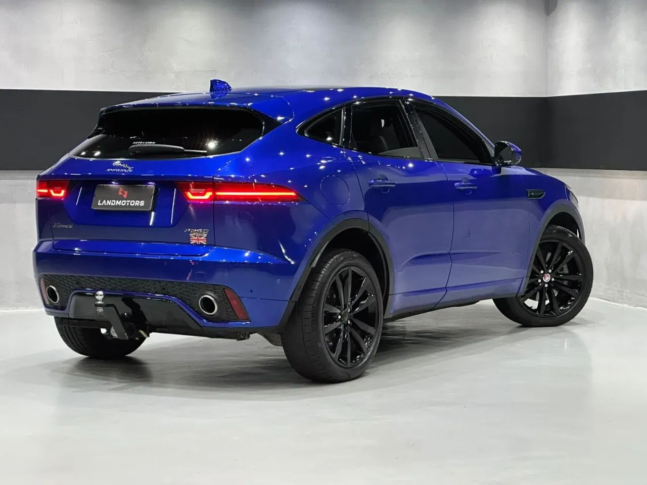 Jaguar E-Pace R-dynamic SE 2.0 AWD 250cv Aut. 2018 - Foto 4