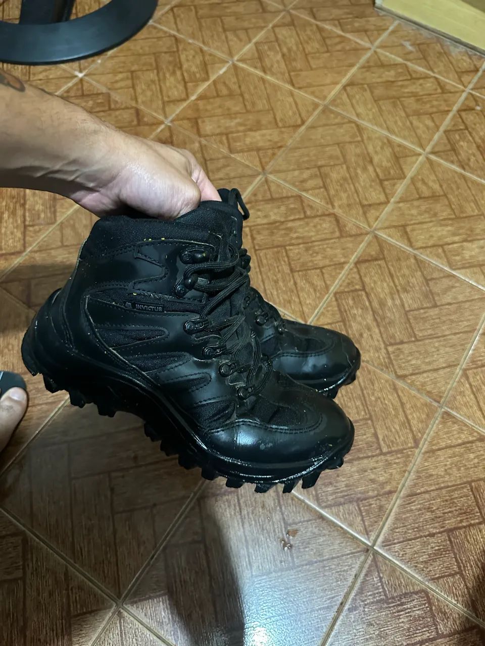 Bota tática invictus tractor hiking  - Foto 5