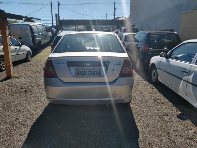Ford Fiesta sedan 1.6 2006 Flex 13.500 - Foto 7
