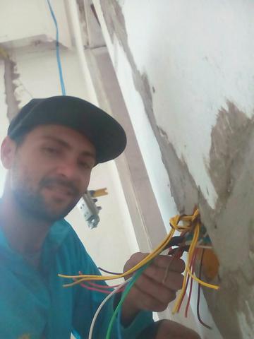 Eletricista predial e residencial - Foto 4