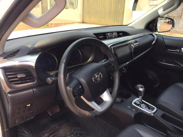 Hilux 17/17 único dono impecável - Foto 5