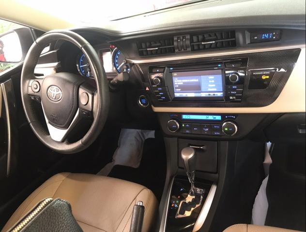 Vende-Se Corolla Altis 16/17 2.0 automático, - Foto 8