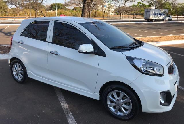 Lindo e novíssimo Kia Picanto automático 14/15